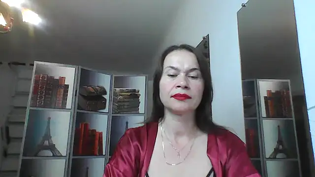 Snapshot of Selena_Moo chatting on July 19, 2026, 8:18 am Selena Moo online show from July 19, 2026, 8:18 am