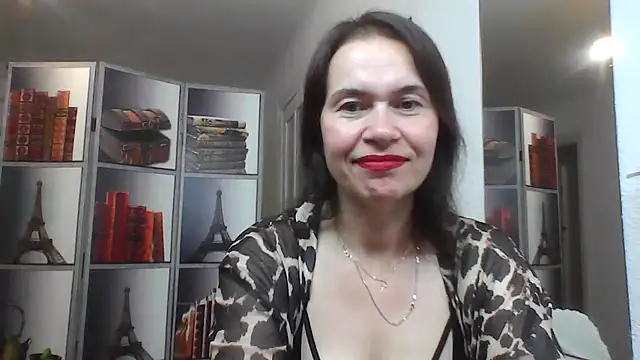 Snapshot of Selena_Moo chatting on August 6, 2026, 9:00 am Selena Moo online show from August 6, 2026, 9:00 am