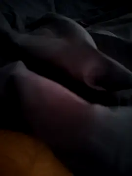 glugo33 online show from April 8, 2026, 10:43 pm