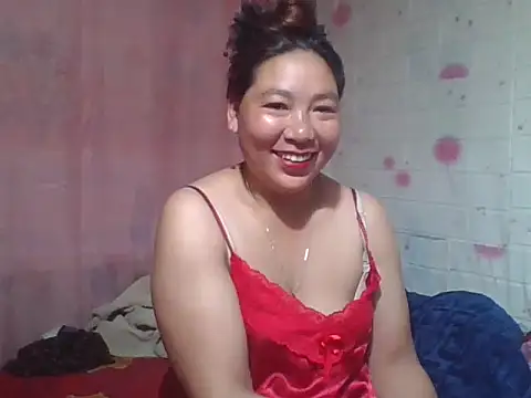 Hena   online show from April 28, 2026, 4:39 am