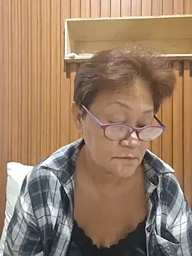 Sunflower1956 online show from July 18, 2026, 9:18 pm