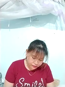 Moubie1 online show from April 15, 2026, 4:36 pm