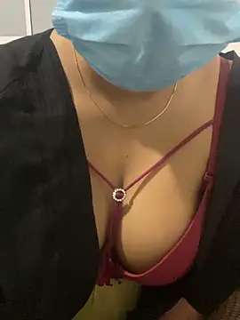 cutebabemal online show from March 21, 2026, 3:37 pm