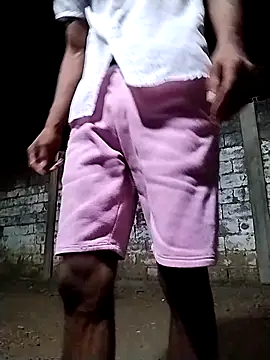 spittermasterpig1 online show from March 28, 2026, 2:44 am