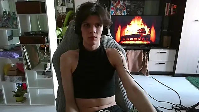 Snapshot of Lucius_Mo chatting on April 3, 2026, 1:53 pm Lucius Mo online show from April 3, 2026, 1:53 pm