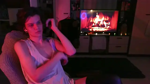 Snapshot of Lucius_Mo chatting on April 13, 2026, 8:47 pm Lucius Mo online show from April 13, 2026, 8:47 pm