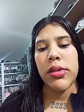 Snapshot of venuslaferte_ chatting on April 28, 2026, 8:25 pm venuslaferte online show from April 28, 2026, 8:25 pm