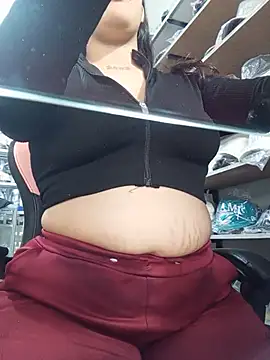 Snapshot of venuslaferte_ chatting on May 27, 2026, 7:44 pm venuslaferte online show from May 27, 2026, 7:44 pm