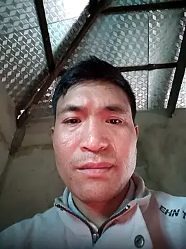 Sutinh85 online show from March 23, 2026, 8:29 am