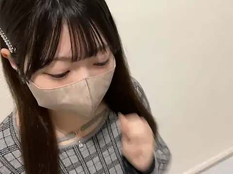 Snapshot of y-u-r-a-33 chatting on March 23, 2026, 2:59 am y-u-r-a-33 online show from March 23, 2026, 2:59 am