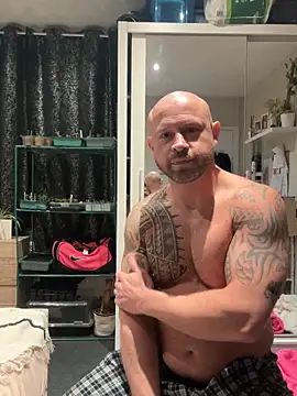 PeachyBlondieandThongman online show from March 21, 2026, 12:04 am