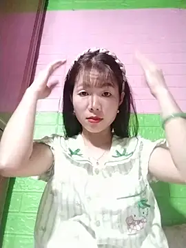 AmyLinee01 online show from May 26, 2026, 10:55 am