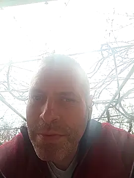 Snapshot of clauMM86 chatting on April 15, 2026, 12:01 pm clauMM86 online show from April 15, 2026, 12:01 pm