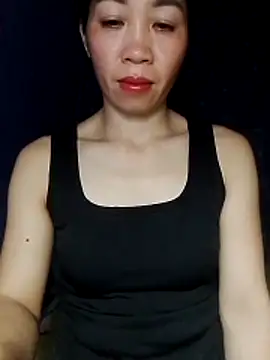 Snapshot of -Lunou- chatting on May 10, 2026, 1:38 pm -Lunou- online show from May 10, 2026, 1:38 pm