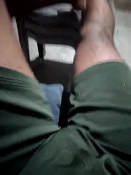 roselover2222 online show from April 11, 2026, 7:07 pm