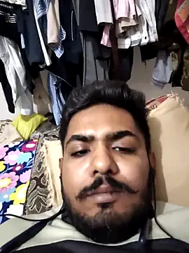 roselover2222 online show from April 30, 2026, 4:52 am