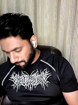 SurajKapoor09 online show from March 21, 2026, 1:16 pm