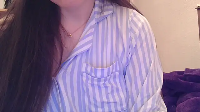 mery lou20252 online show from March 26, 2026, 9:20 pm