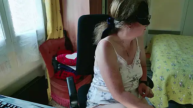 Chrismaturefrench online show from July 3, 2026, 3:51 pm