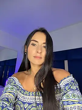 velvetlunaa  online show from June 30, 2026, 2:18 pm