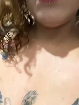 MiaHotboobs online show from April 5, 2026, 10:29 pm
