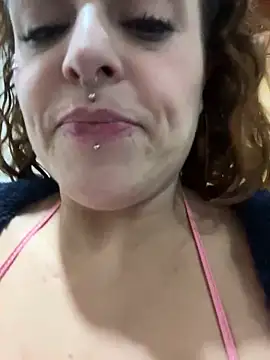 MiaHotboobs online show from April 13, 2026, 11:43 pm