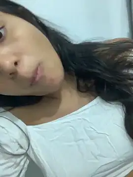 maduu789 online show from June 6, 2026, 2:27 am