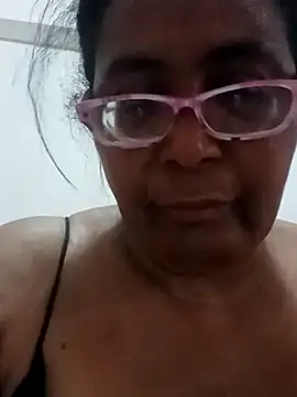sexymomsn online show from July 6, 2026, 6:54 pm