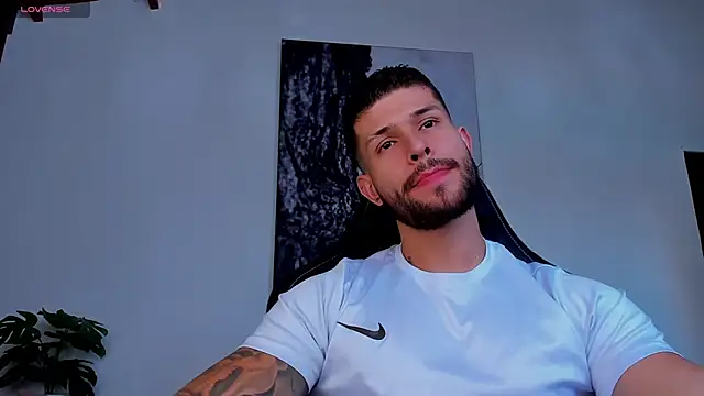 Santos ramirez1 online show from June 12, 2026, 2:49 pm