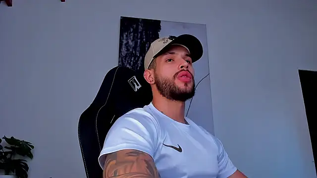 Santos ramirez1 online show from June 22, 2026, 2:47 pm