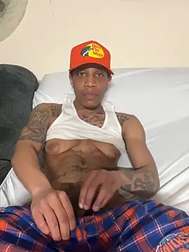 PHAT FTM KLIT87 online show from May 15, 2026, 11:23 pm