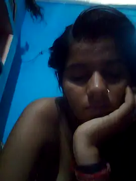 Raveena0990 online show from May 21, 2026, 2:51 am