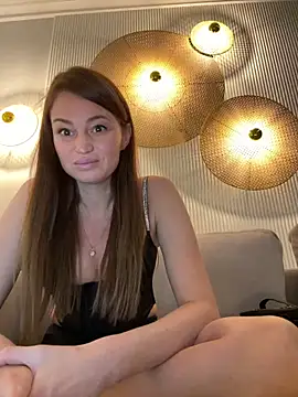 Sindy Mindy  online show from May 27, 2026, 4:26 pm