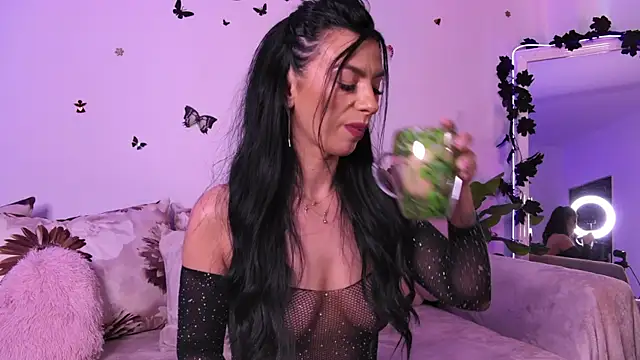 AmelieReeaa online show from June 21, 2026, 3:25 pm