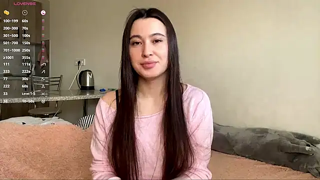 AureaMaggi online show from March 30, 2026, 4:57 am