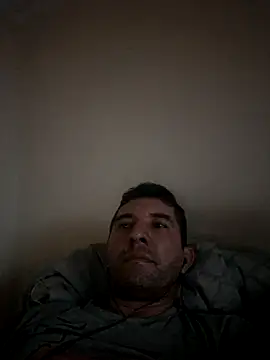 Sueliton2 online show from April 25, 2026, 9:45 pm