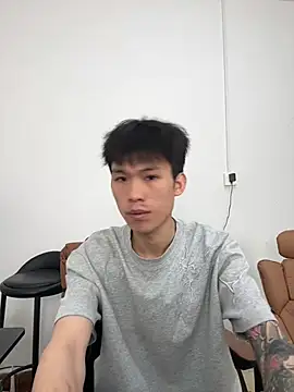 zzzzppp3 online show from April 3, 2026, 1:47 am