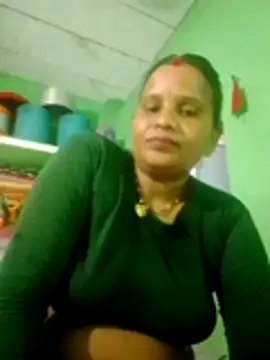 Snapshot of Shivani09900 chatting on July 7, 2026, 3:09 am Shivani09900 online show from July 7, 2026, 3:09 am