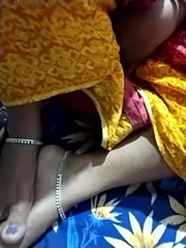 Snapshot of deshi_girl_2007 chatting on April 4, 2026, 10:35 am deshi girl 2007 online show from April 4, 2026, 10:35 am