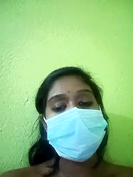 bannerjeesneha20 online show from March 28, 2026, 1:43 pm