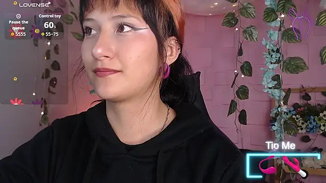 eyes moonn online show from March 28, 2026, 11:21 am