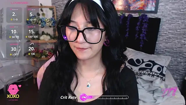 eyes moonn online show from May 11, 2026, 11:38 am