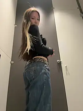 SaintSquirt online show from June 11, 2026, 7:28 am