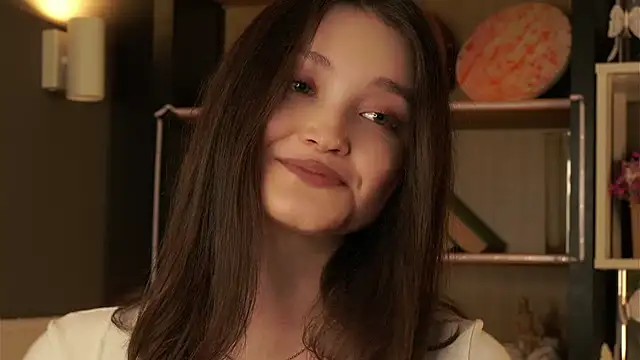 GussieGoold online show from April 5, 2026, 12:02 pm