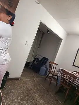 Veronica missbigg online show from April 27, 2026, 9:51 am