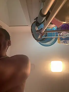 Crossroads5214 online show from April 4, 2026, 12:35 pm