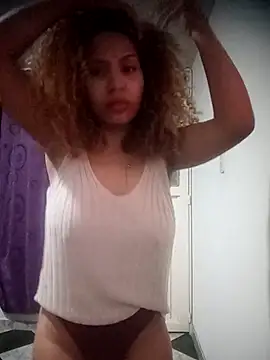 SolashLitzy Curly online show from May 24, 2026, 5:45 am