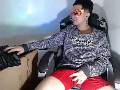 SexyboyHot2000 online show from May 28, 2026, 8:28 pm