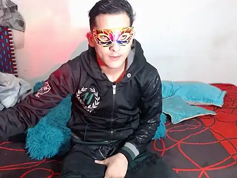 SexyboyHot2000 online show from May 30, 2026, 2:08 am