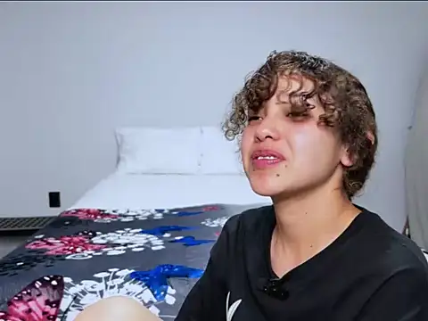 DulceParis online show from March 28, 2026, 12:32 am